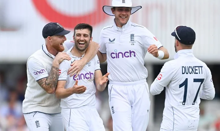 England Cricket celebrating a wicket against Australia - The Ashes 2023.